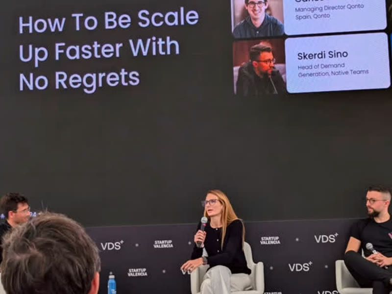 Irene Rosich en un panel de Valencia Digital Summit.